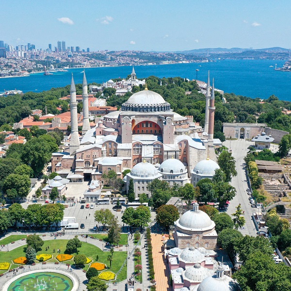 Айя-София на экскурсии по достопримечательностям Стамбула