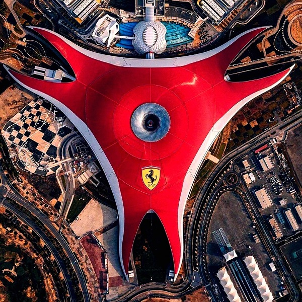 Тур к тематическому парку Ferrari World в Абу-Даби и его стоимость